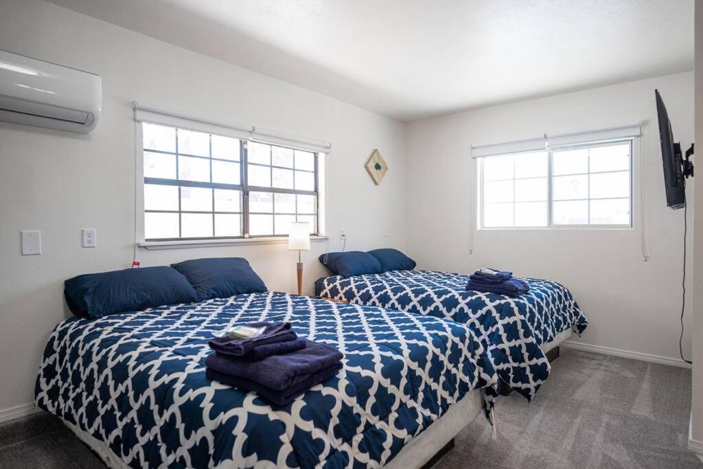 5 Large Studio With Full Kitchen, Laundry And Bath Las Vegas